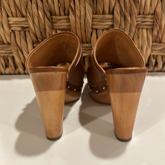 Wooden leather clogs with stud detail by Coach. - Picture 3 of 7